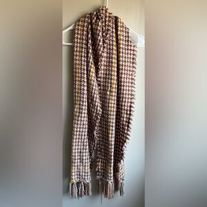 NWOT Charter Club Brown and Cream Houndstooth Scarf